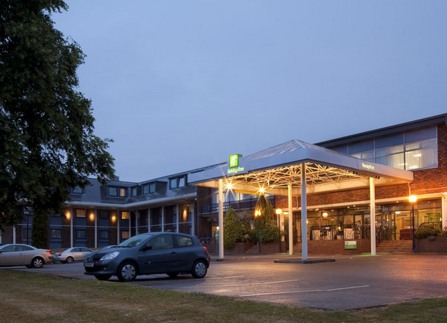 Hotel Stay And Park Luton Airport www.lutonparking.com